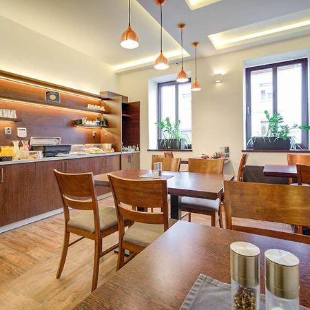Penzion Kralovska Cesta Brno Zewnętrze zdjęcie