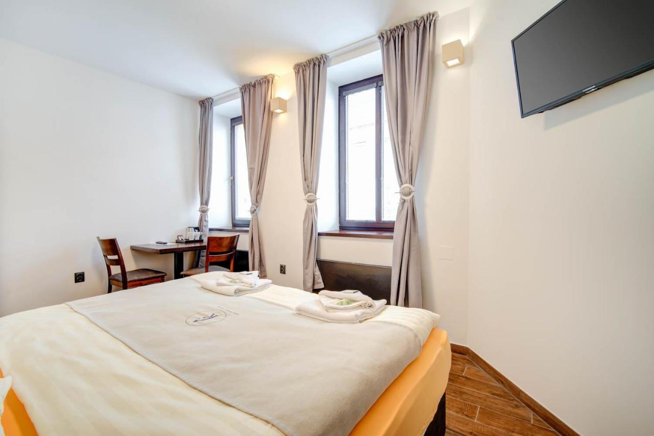 Penzion Kralovska Cesta Brno Zewnętrze zdjęcie